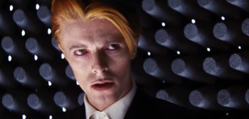 The Man Who Fell to Earth Trailer Watch Online